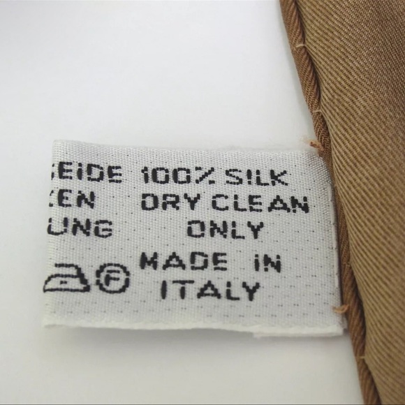 CHANEL Silk Scarf - Picture 4 of 4